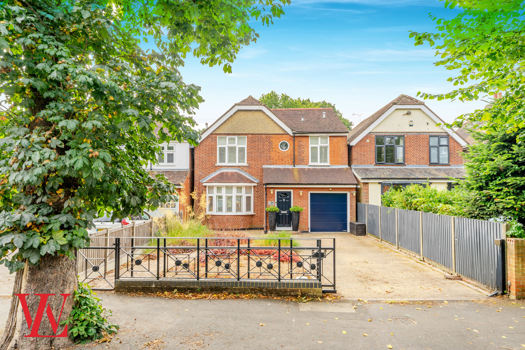 4 bed detached house for sale in Thorley Park Road, Bishop's Stortford  - Property Image 1