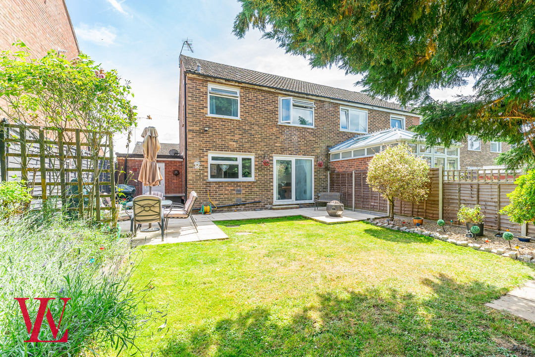 3 bed semi-detached house for sale in Elm Close, Elsenham, Bishop's Stortford, Hertfordshire 14