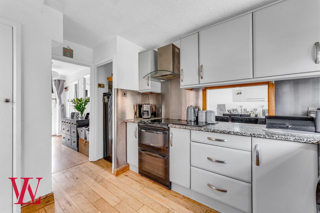 3 bed semi-detached house for sale in Elm Close, Elsenham, Bishop's Stortford, Hertfordshire 3