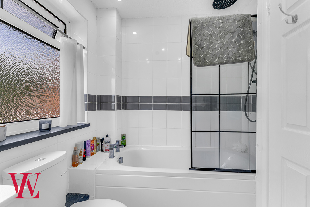 3 bed semi-detached house for sale in Elm Close, Elsenham, Bishop's Stortford, Hertfordshire 12