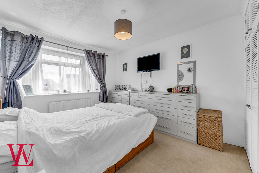 3 bed semi-detached house for sale in Elm Close, Elsenham, Bishop's Stortford, Hertfordshire 6