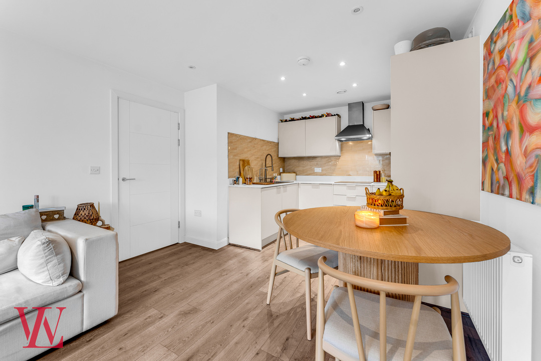 2 bed apartment for sale in River View, Bishop's Stortford, Hertfordshire 7