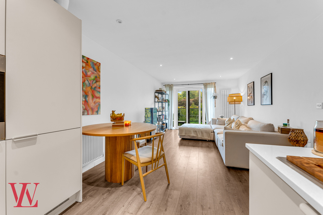 2 bed apartment for sale in River View, Bishop's Stortford, Hertfordshire  - Property Image 9