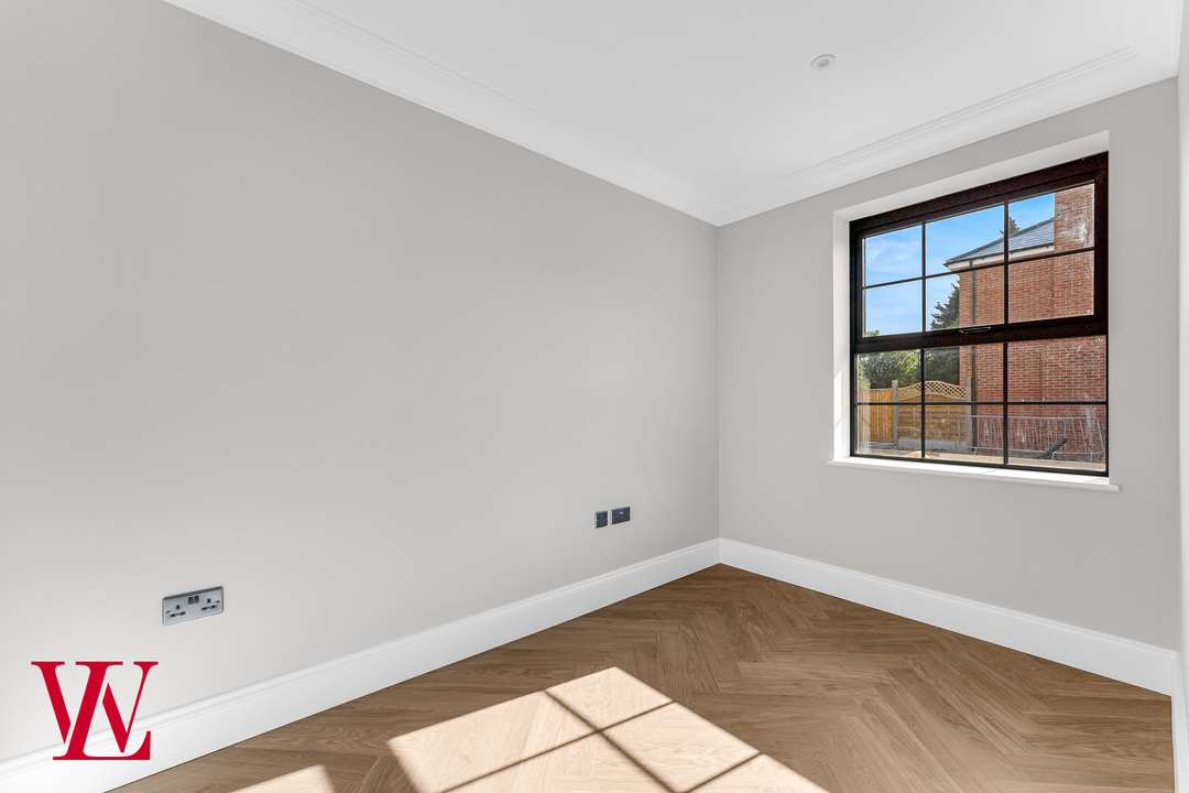 3 bed detached house for sale in Sabre Close, Felsted  - Property Image 10