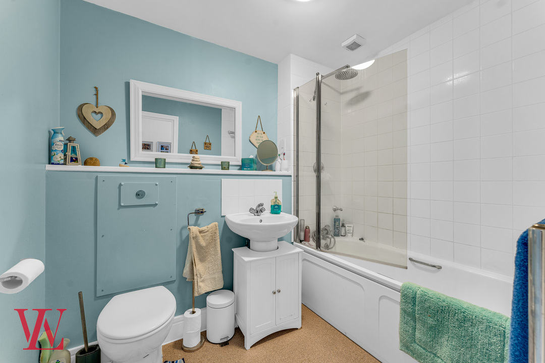 2 bed apartment for sale in Tanners Wharf, Bishop's Stortford, Hertfordshire  - Property Image 10