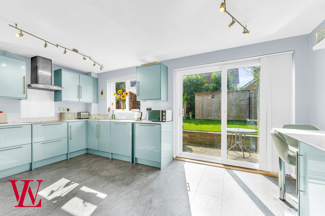 3 bed semi-detached house for sale in Alsa Gardens, Bishop's Stortford  - Property Image 6