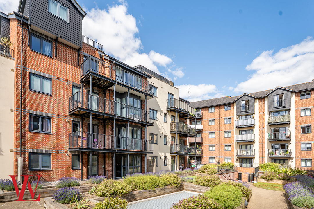 2 bed apartment for sale in Tanners Wharf, Bishop's Stortford, CM23