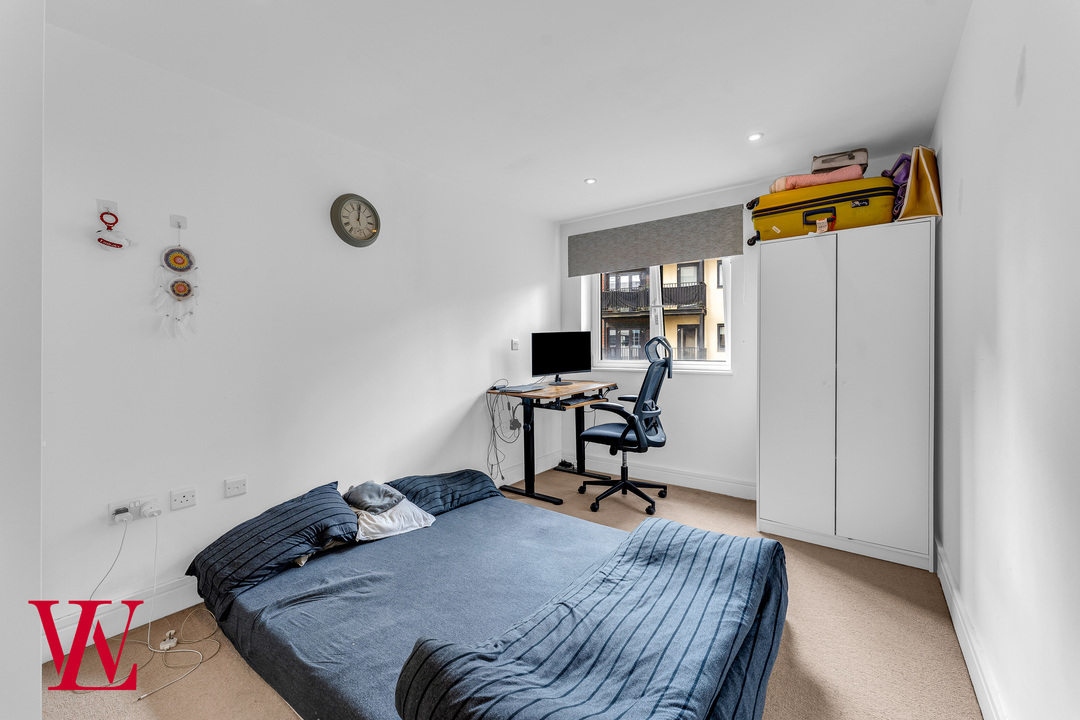 2 bed apartment for sale in Tanners Wharf, Bishop's Stortford  - Property Image 8