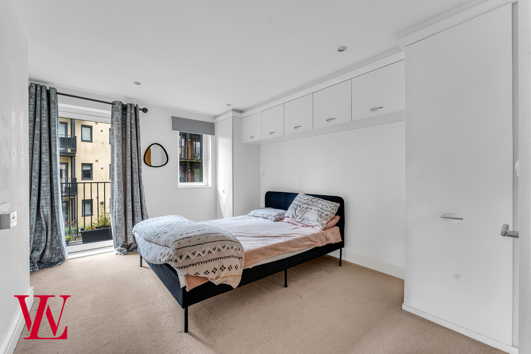 2 bed apartment for sale in Tanners Wharf, Bishop's Stortford  - Property Image 6