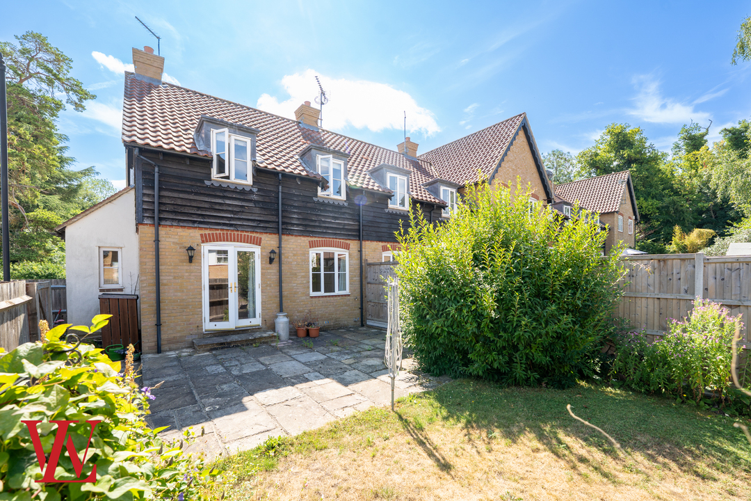 End of terrace house for sale in Cambridge Road, Ware 15