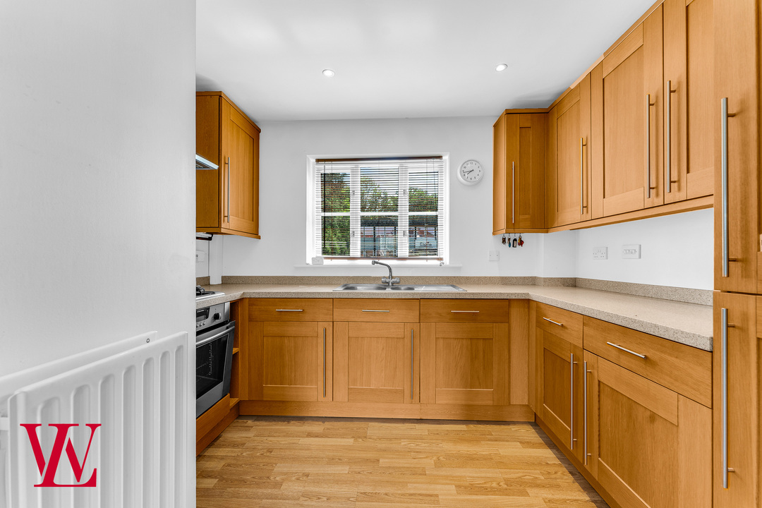End of terrace house for sale in Cambridge Road, Ware 6