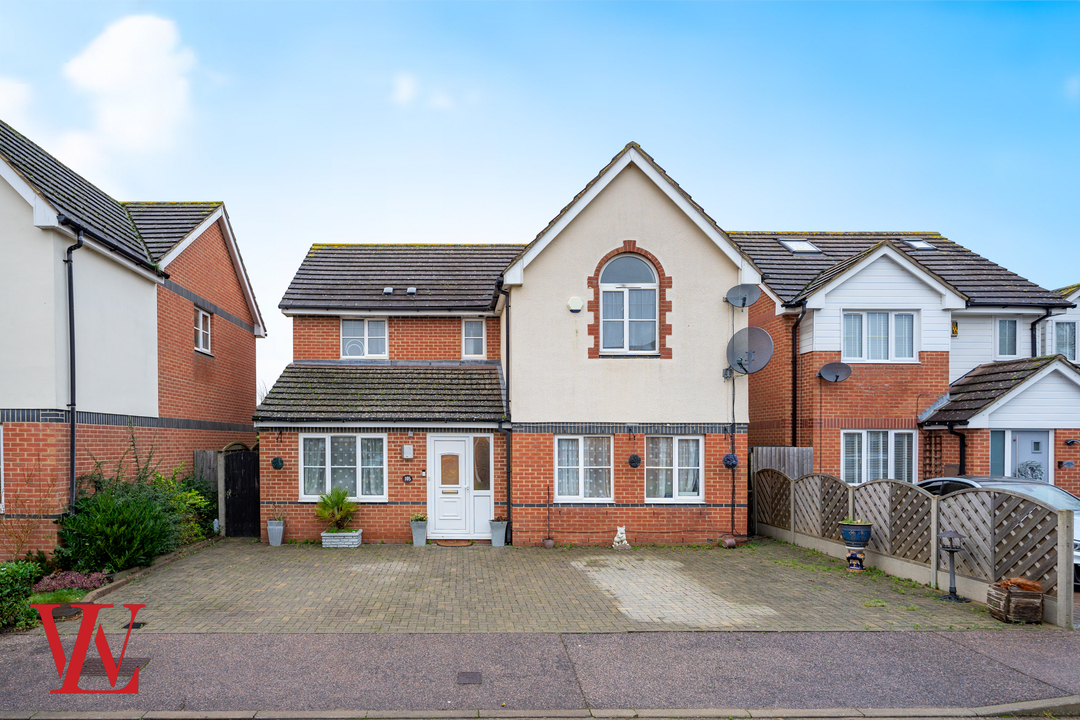 5 bed detached house for sale in Burley Hill, Harlow  - Property Image 1