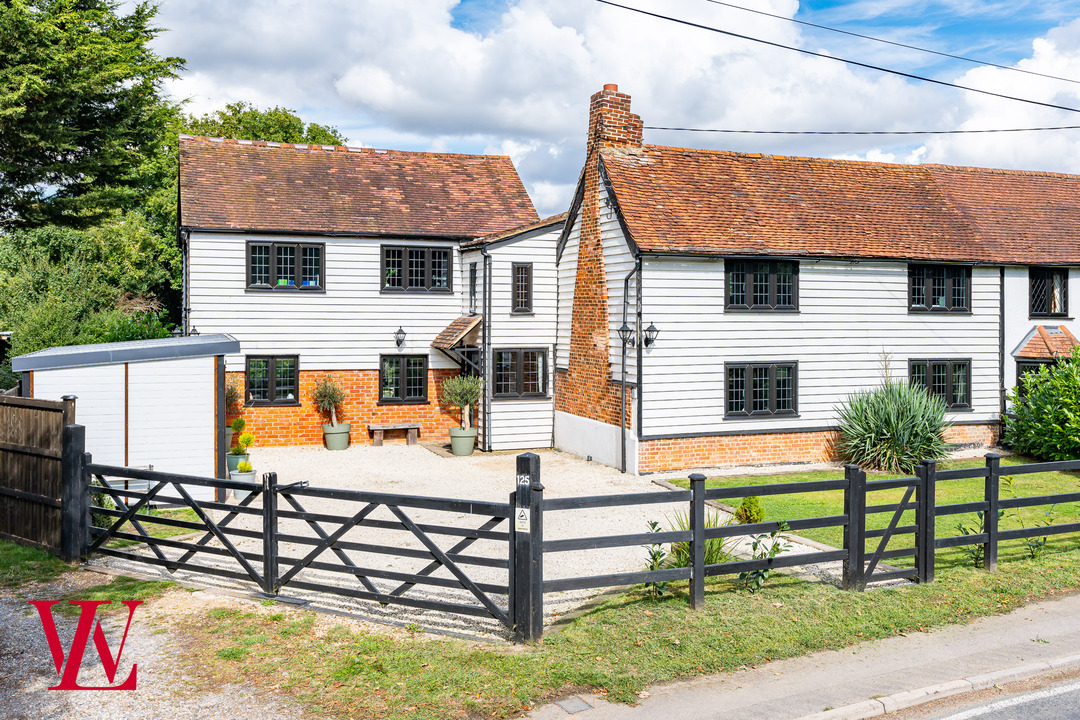 4 bed semi-detached house for sale in Church Road, Bishop's Stortford  - Property Image 1