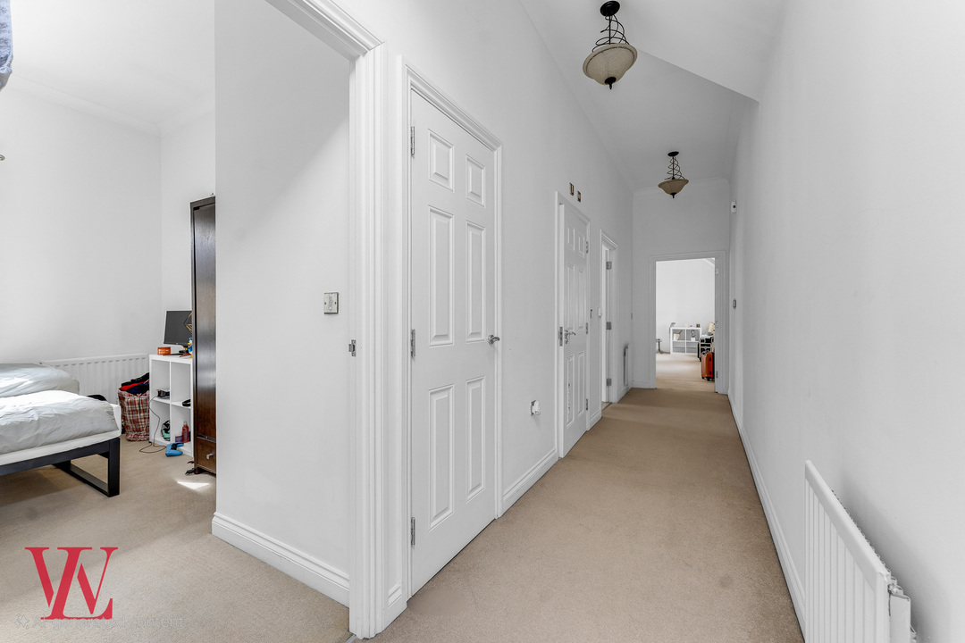 2 bed for sale in Cavell Drive, Bishop's Stortford, Hertfordshire 11