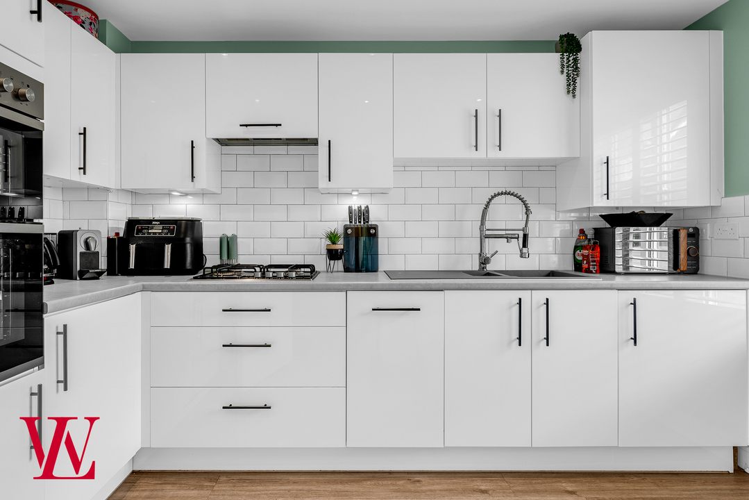 3 bed semi-detached house for sale in Thorpe Road, Bishop's Stortford 3