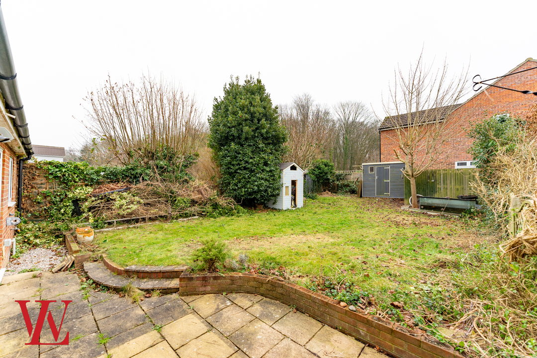 3 bed semi-detached house for sale in Heath Row, Bishop's Stortford  - Property Image 19