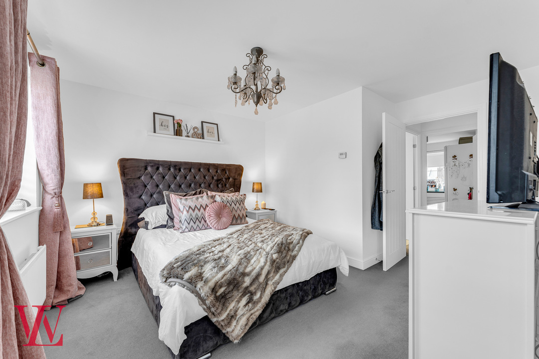 3 bed terraced house for sale in Newland Avenue, Bishop's Stortford 11