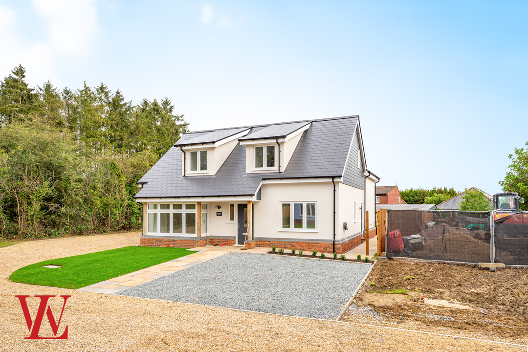 4 bed detached house for sale in Chapel End, Broxted  - Property Image 8