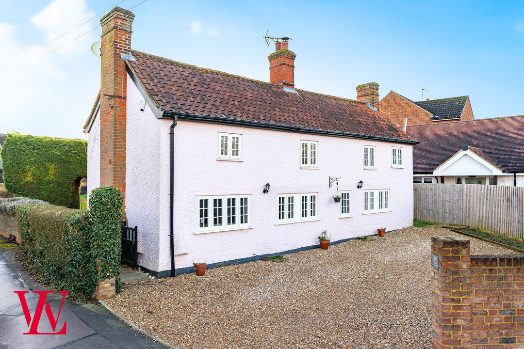 3 bed detached house for sale in Birchanger, Bishop's Stortford  - Property Image 1