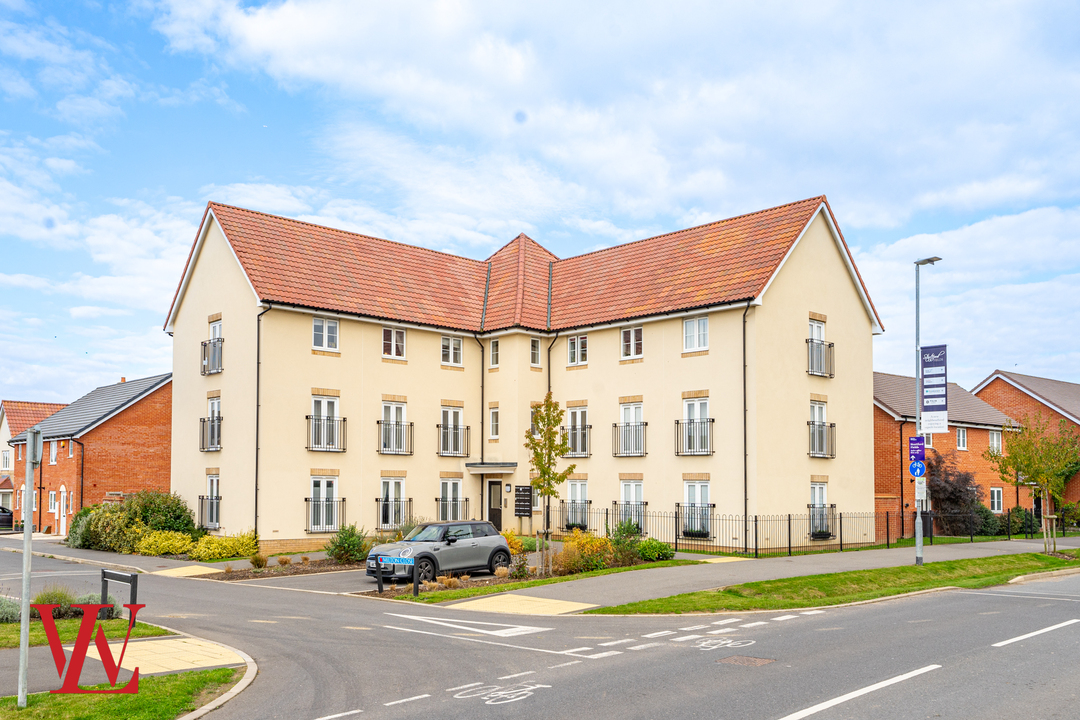 2 bed apartment for sale in Newland Avenue, Bishop's Stortford  - Property Image 1