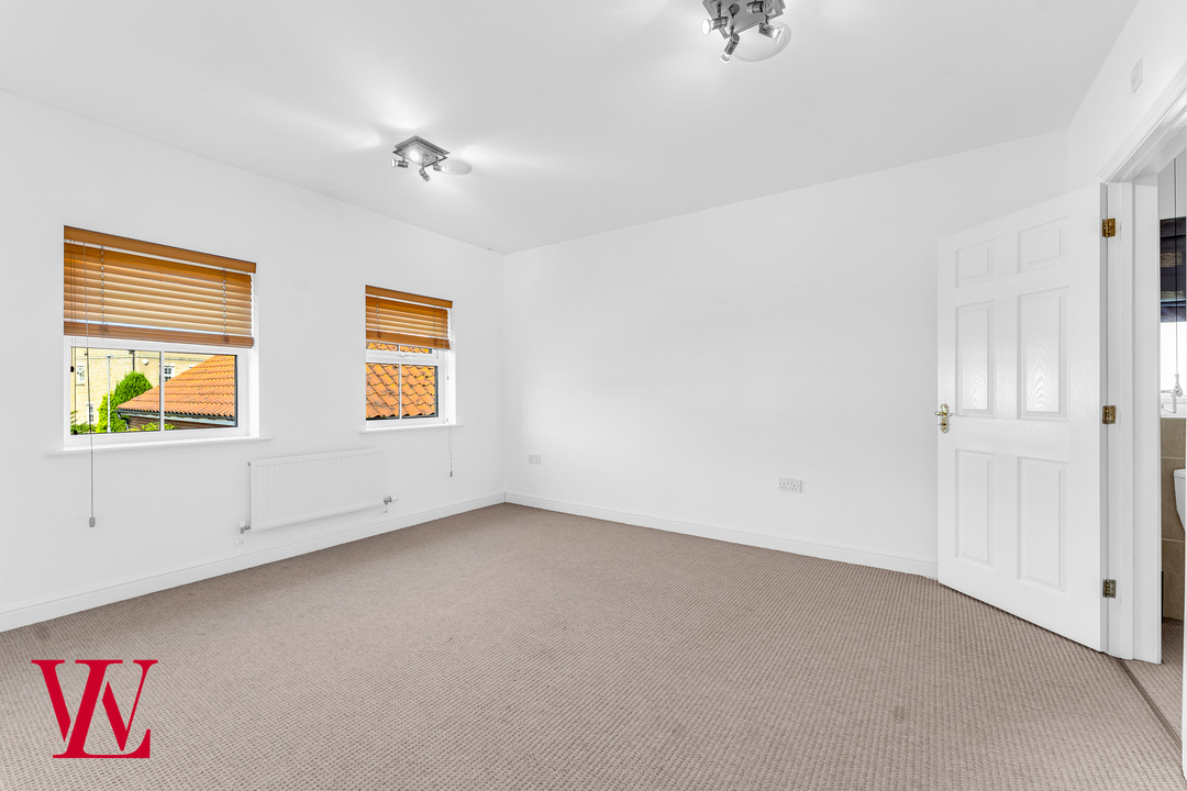 5 bed detached house for sale in Tyler Avenue, Dunmow  - Property Image 21