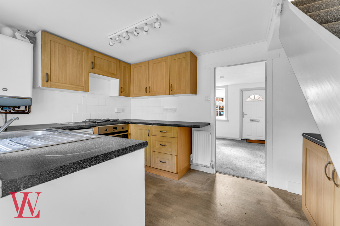 2 bed end of terrace house to rent in Apton Road, Bishop’s Stortford  - Property Image 4