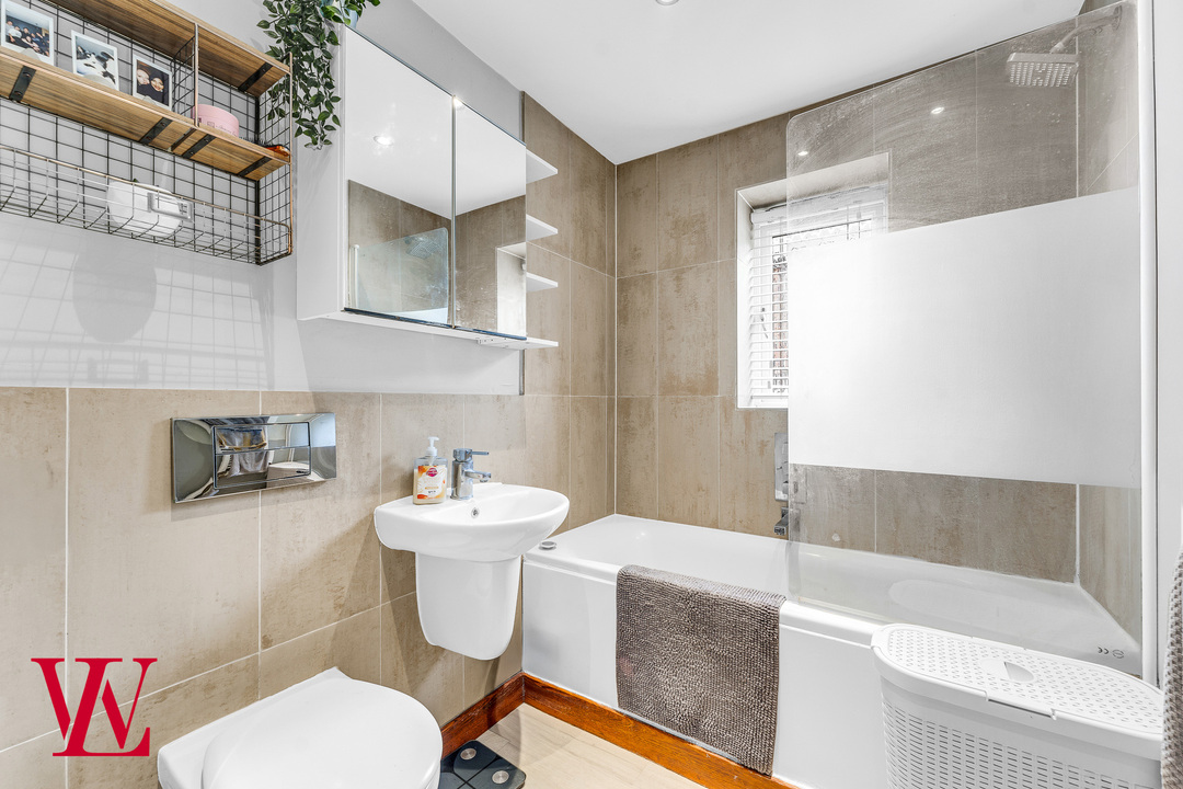 2 bed apartment for sale in Archer Place, Bishop's Stortford  - Property Image 12