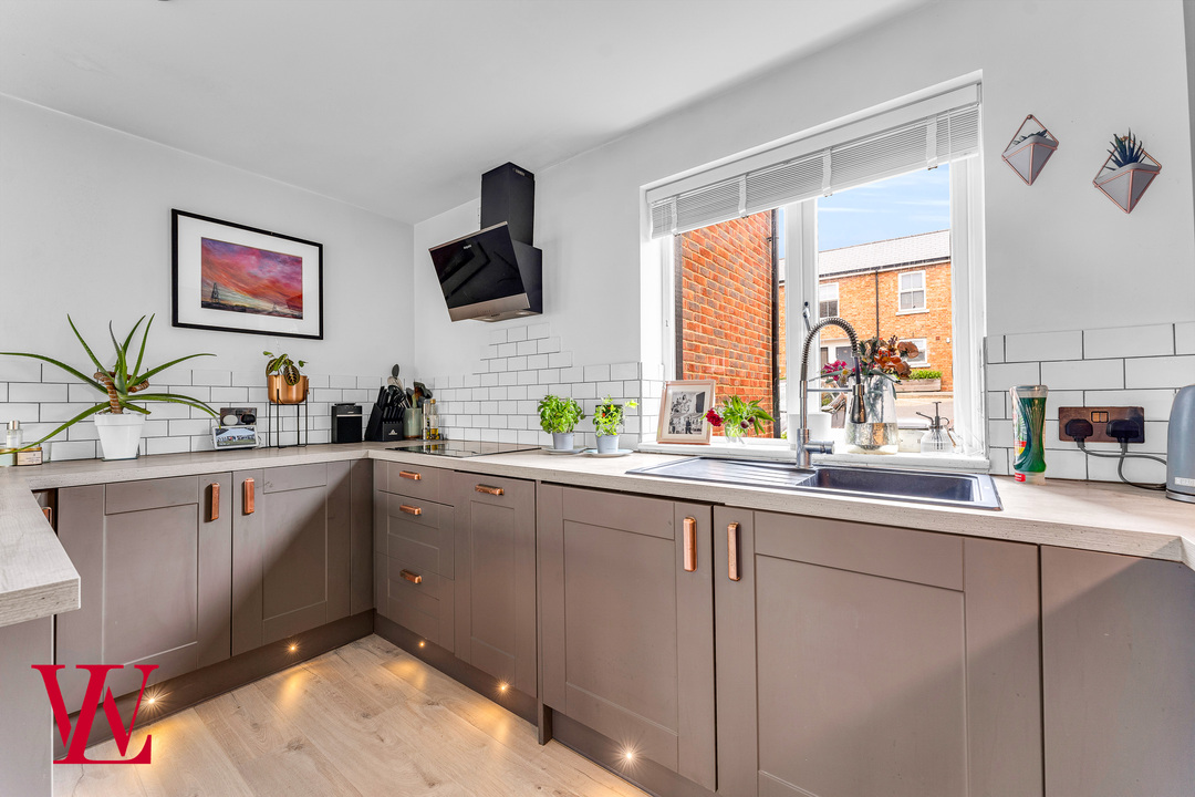 2 bed apartment for sale in Archer Place, Bishop's Stortford  - Property Image 8