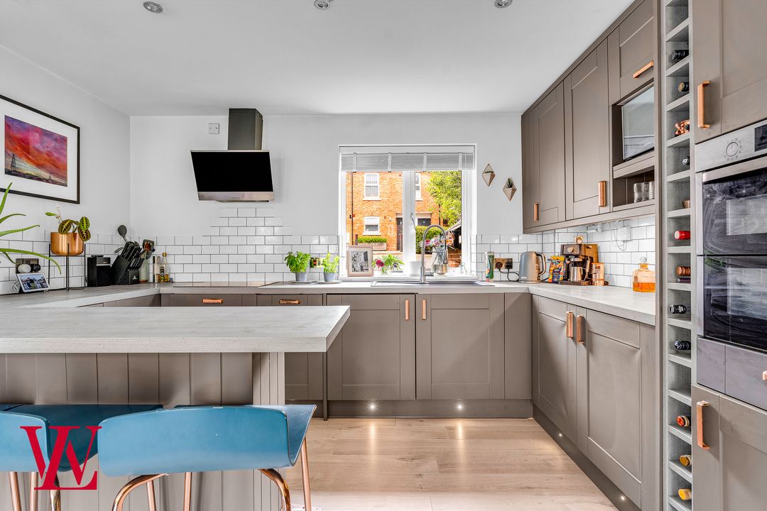 2 bed apartment for sale in Archer Place, Bishop's Stortford  - Property Image 6