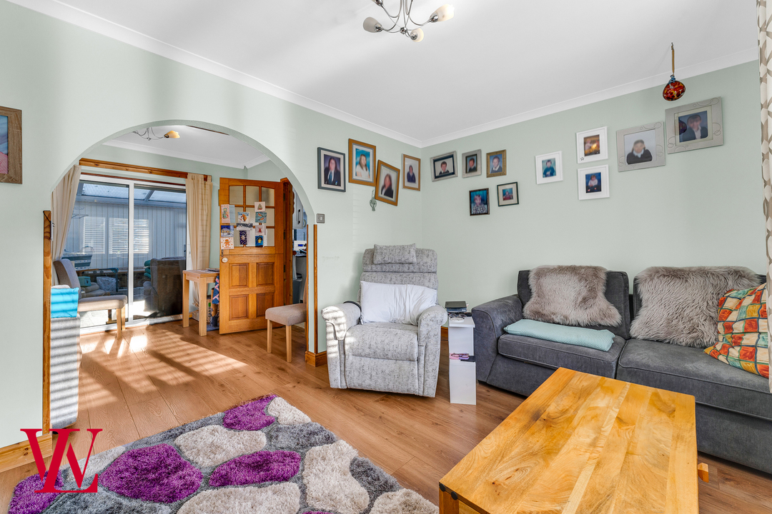 3 bed terraced house for sale in The Street, Bishop's Stortford  - Property Image 5