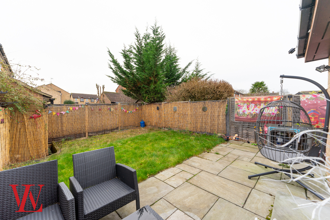 2 bed semi-detached house for sale in Irving Close, Bishop's Stortford  - Property Image 16