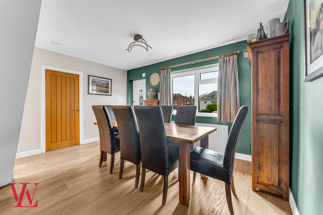 5 bed link detached house for sale in Morning Side, Cannons Lane, Hatfield Broad Oak, Bishop's Stortford, Hertfordshire  - Property Image 9