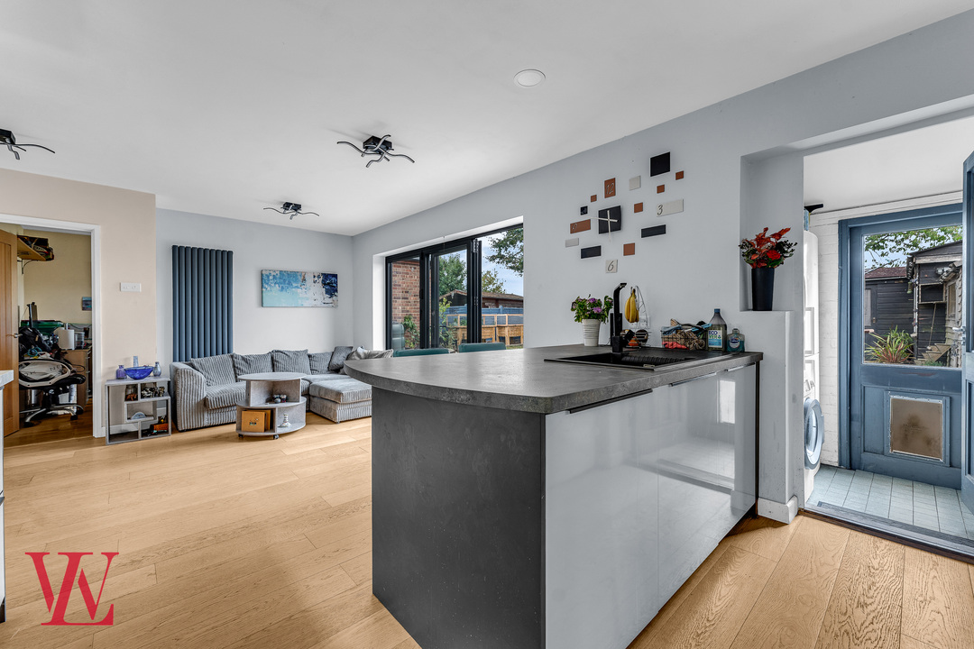 5 bed link detached house for sale in Morning Side, Cannons Lane, Hatfield Broad Oak, Bishop's Stortford, Hertfordshire  - Property Image 4
