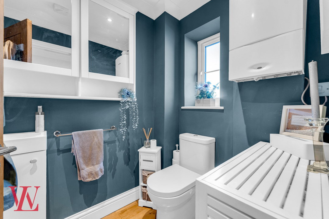 4 bed semi-detached house for sale in Major Oak, Robin Hood Road, Elsenham, Bishop's Stortford, Hertfordshire  - Property Image 10