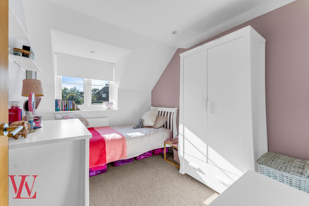 4 bed semi-detached house for sale in Major Oak, Robin Hood Road, Elsenham, Bishop's Stortford, Hertfordshire  - Property Image 22