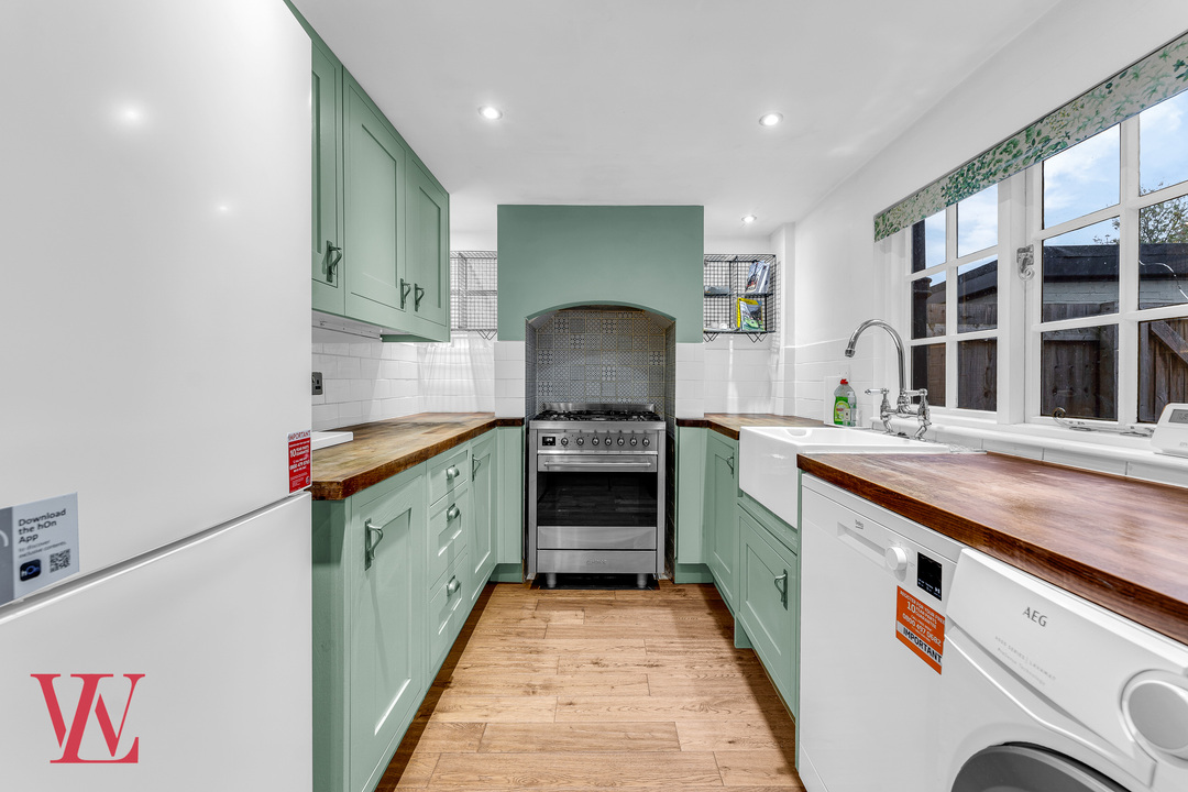 3 bed cottage for sale in The Endway, Great Easton, Dunmow, Essex  - Property Image 5