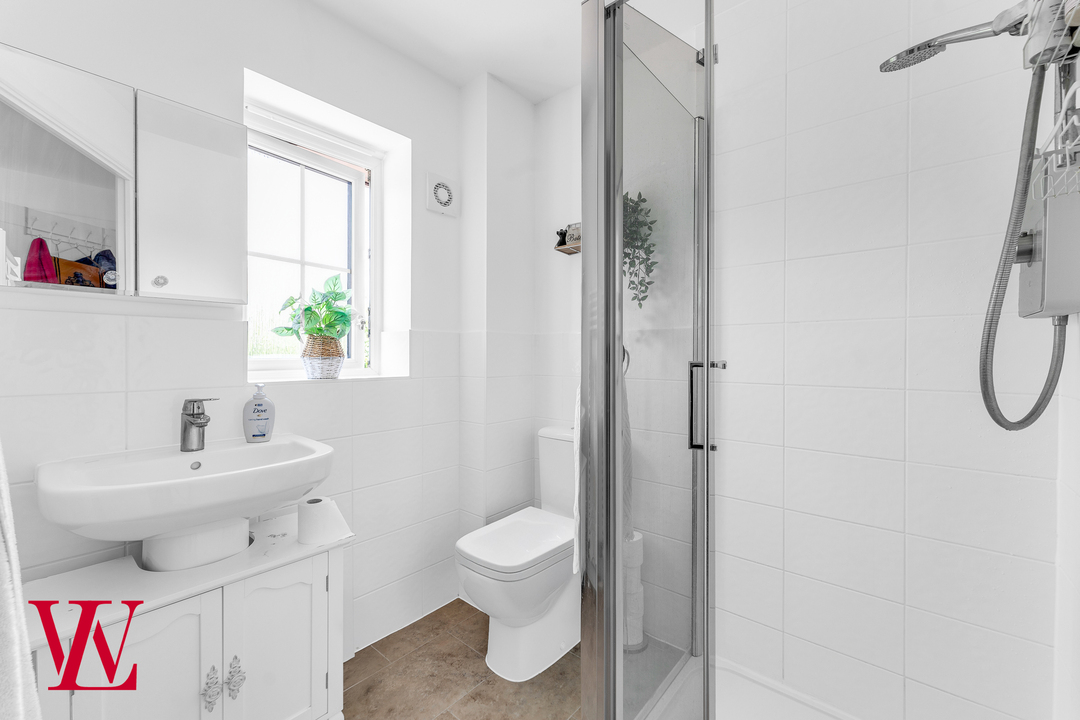3 bed semi-detached house for sale in Barley Way, Bishop's Stortford  - Property Image 8