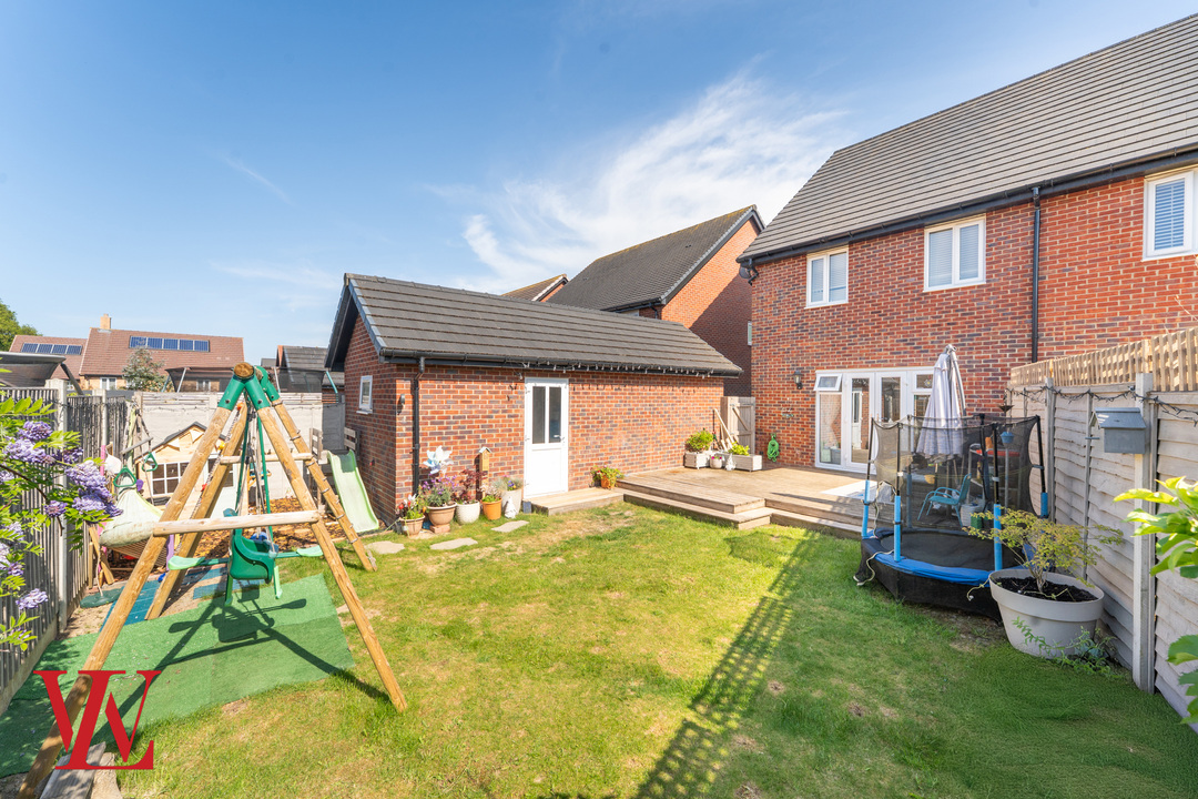 3 bed semi-detached house for sale in Barley Way, Bishop's Stortford  - Property Image 14