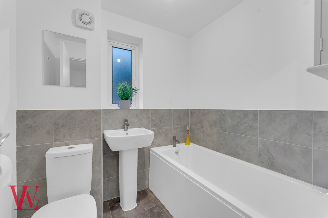 2 bed semi-detached house for sale in Thorpe Road, Bishop's Stortford 9