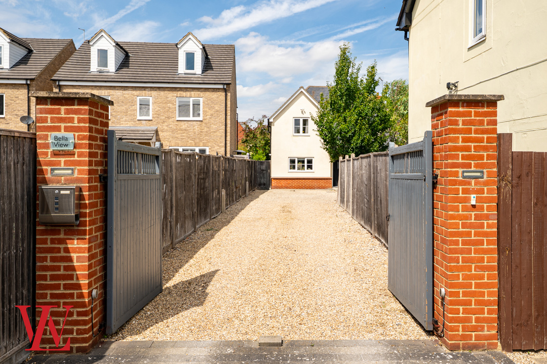 4 bed detached house for sale in Dunmow Road, Bishop's Stortford  - Property Image 25