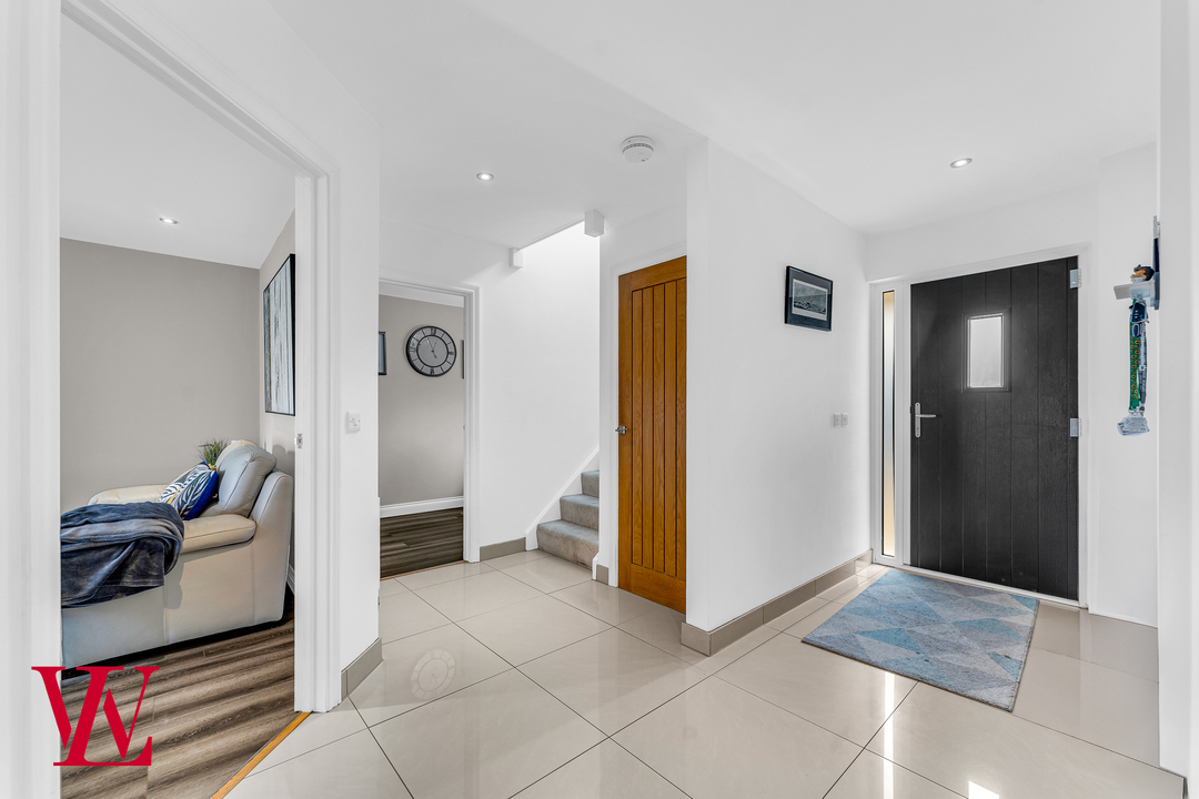 4 bed detached house for sale in Dunmow Road, Bishop's Stortford  - Property Image 7