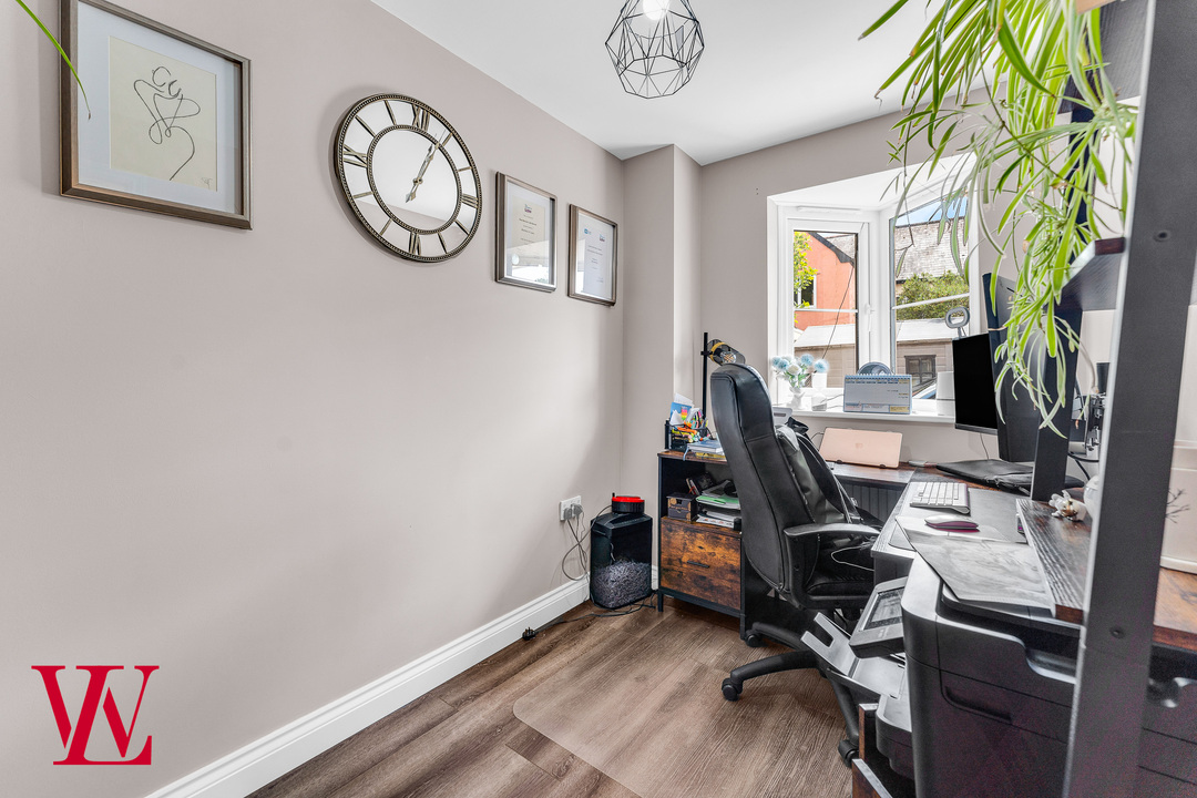 4 bed detached house for sale in Dunmow Road, Bishop's Stortford  - Property Image 12