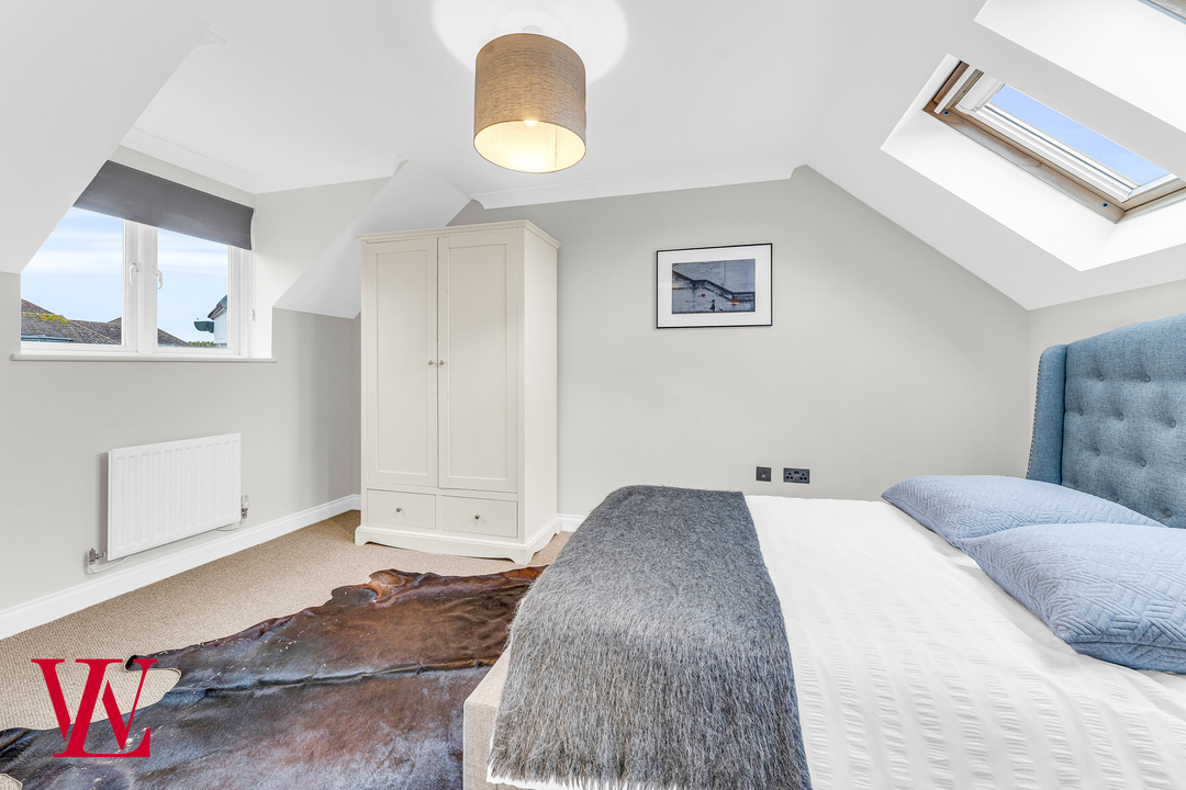 4 bed terraced house for sale in Cavell Drive, Bishop's Stortford, Hertfordshire 10