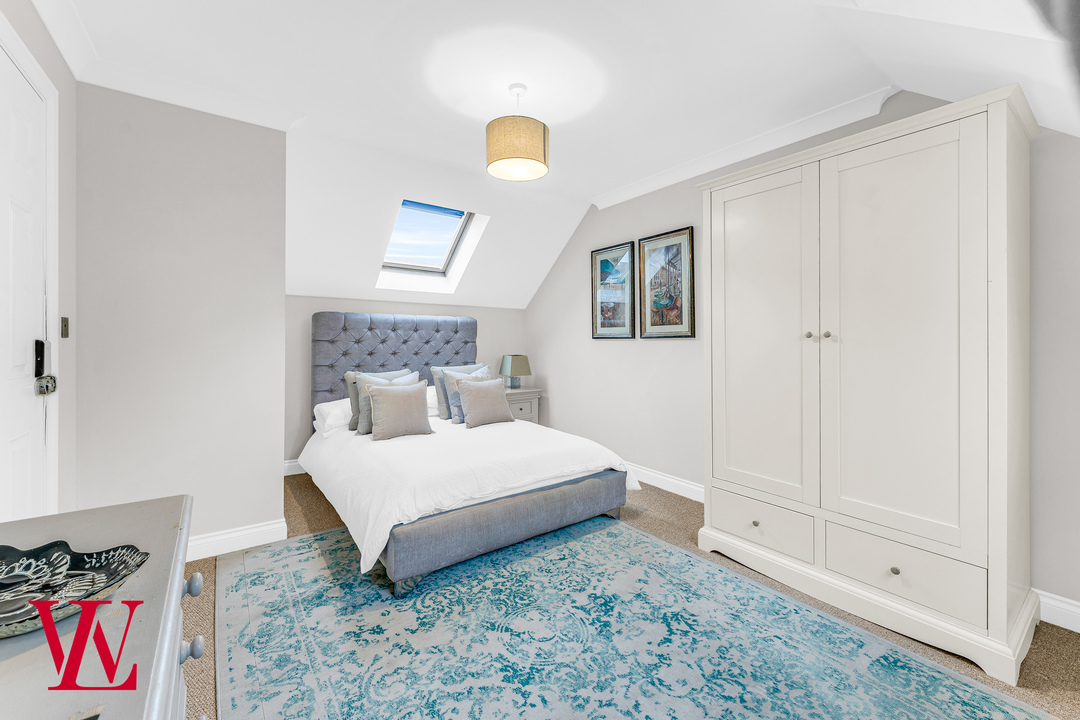 4 bed terraced house for sale in Cavell Drive, Bishop's Stortford, Hertfordshire 8