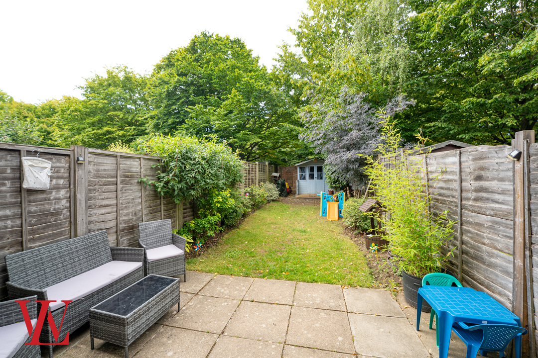 2 bed terraced house for sale in Appleton Fields, Bishop's Stortford, Hertfordshire  - Property Image 13