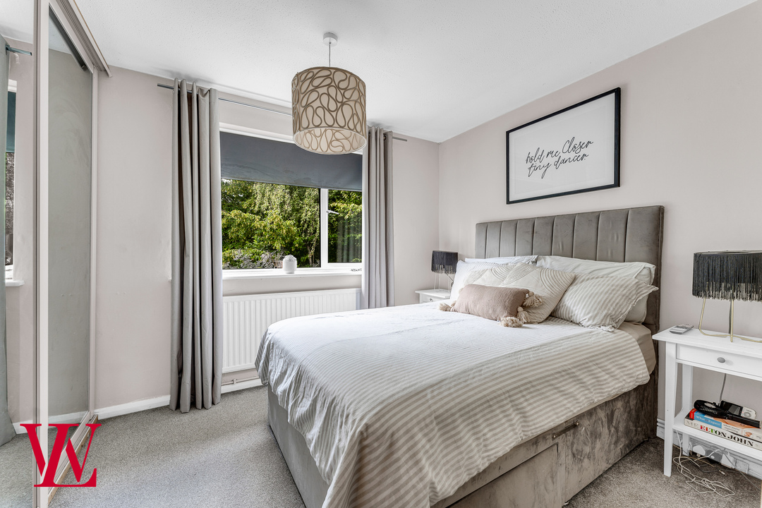 2 bed terraced house for sale in Appleton Fields, Bishop's Stortford, Hertfordshire  - Property Image 9