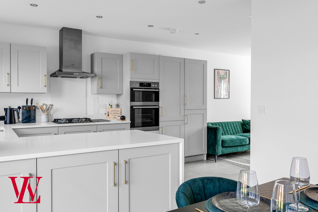 4 bed detached house for sale in Crocus Drive, Elsenham, Essex 5