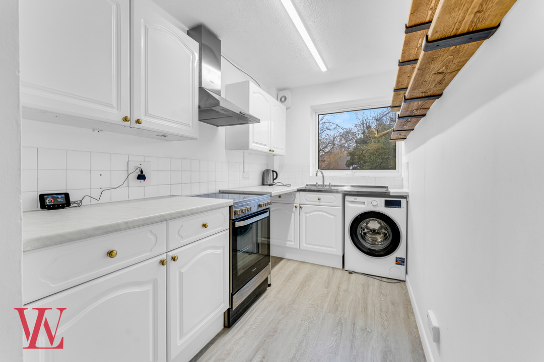 2 bed apartment to rent in Apton Court, Bishop's Stortford, Hertfordshire  - Property Image 5