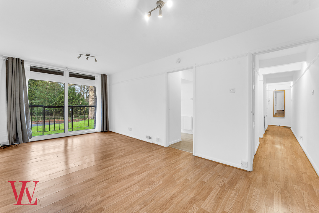2 bed apartment to rent in Apton Court, Bishop's Stortford, Hertfordshire  - Property Image 2