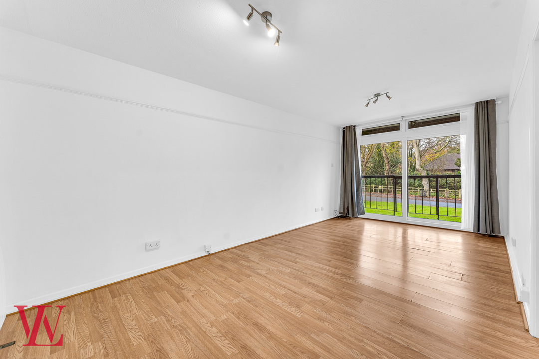 2 bed apartment to rent in Apton Court, Bishop's Stortford, Hertfordshire  - Property Image 3